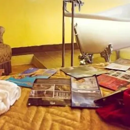 Retro Oda ve Kahvaltı *