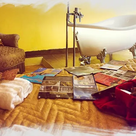 Oda ve Kahvaltı Retro Napoli