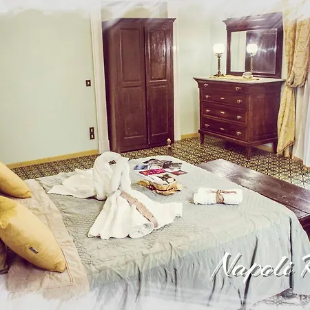 Retro Bed and Breakfast *